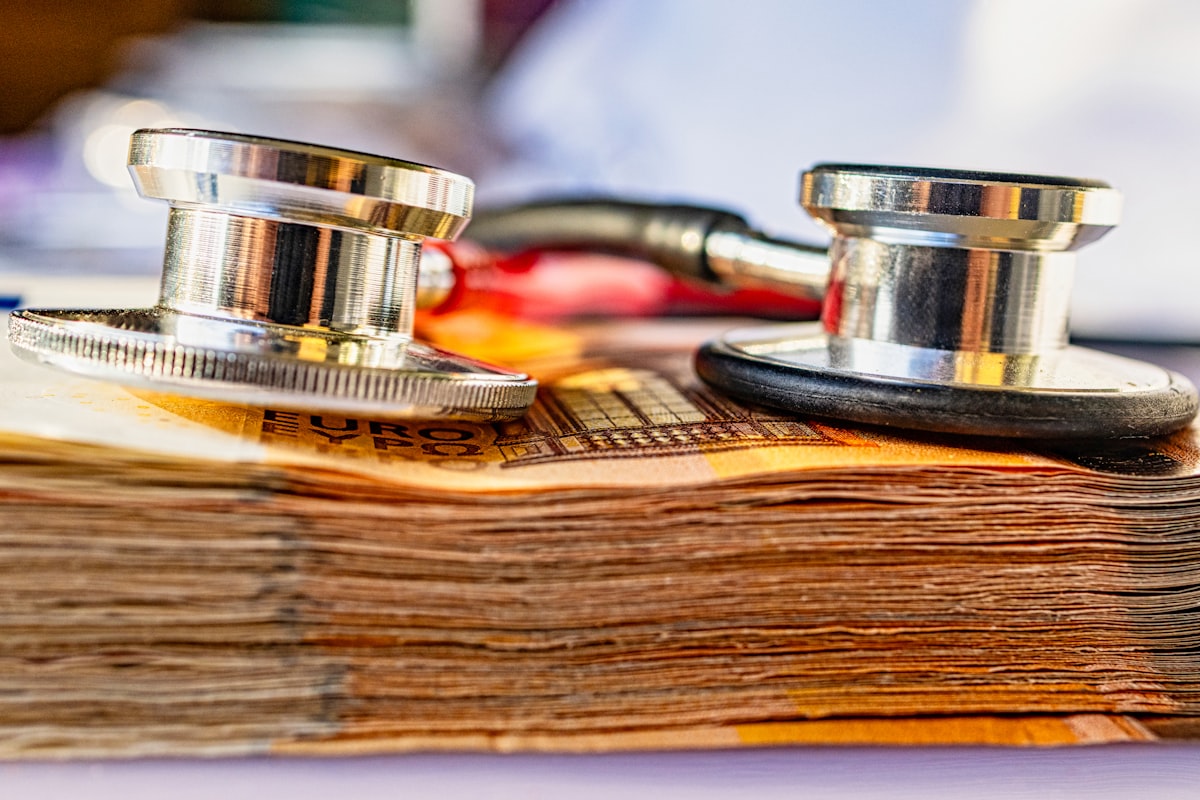 Your Guide to Cannabis Coverage: DCE, Insurance, and Tax Deductions in Canada
